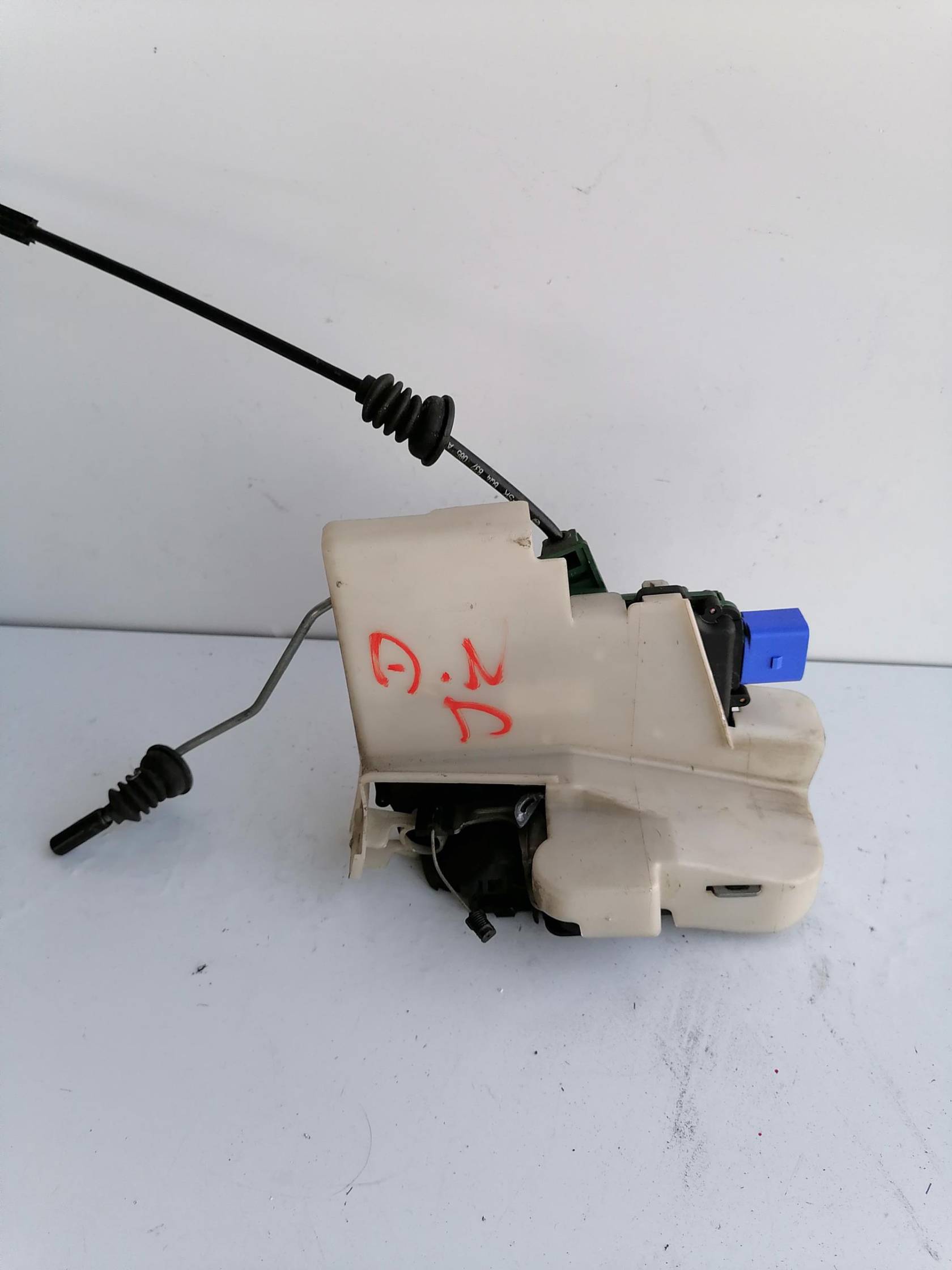 Serratura porta ant. dx.